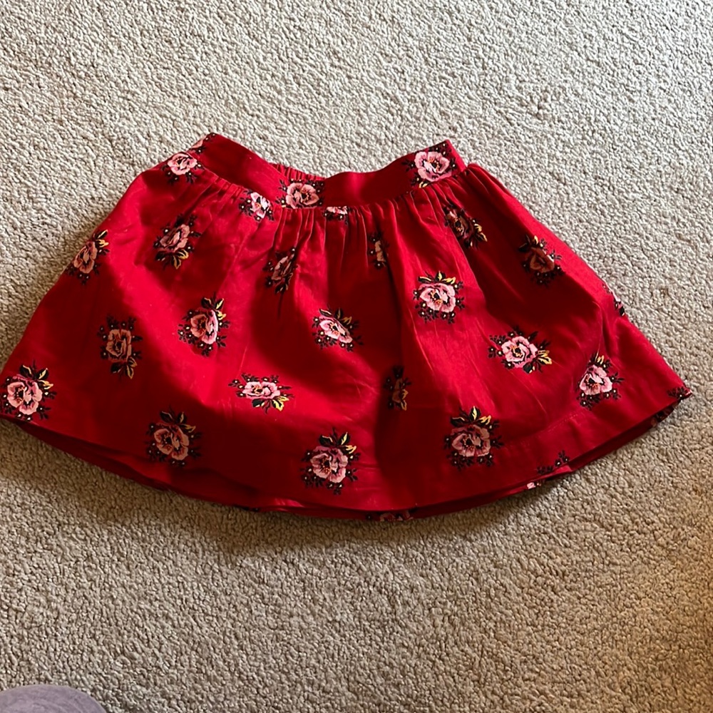 Gap skirt